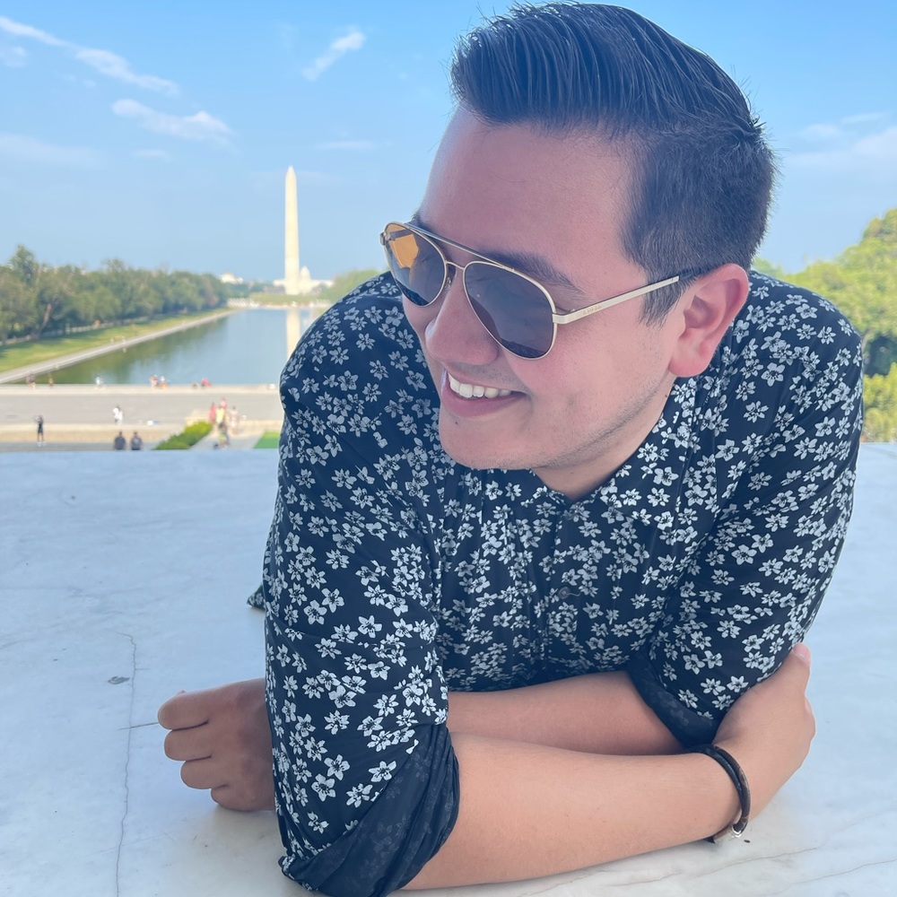 Meet your Posher, Jeremiah